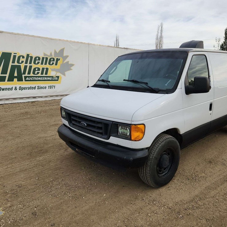 2005 FORD CARGO