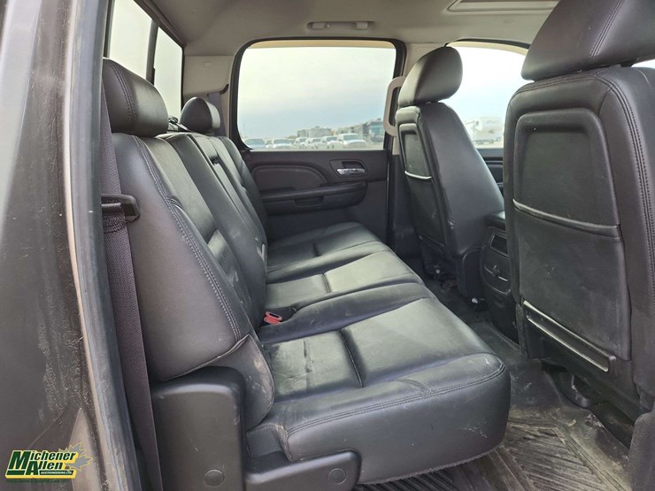 2012-gmc-sierra-2500hd-image-19