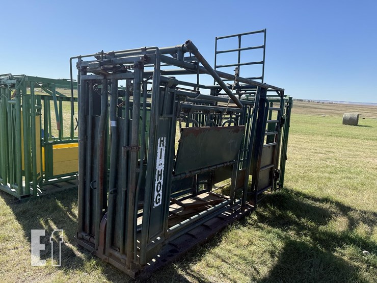 hi-hog-cattle-chute-67-image-2