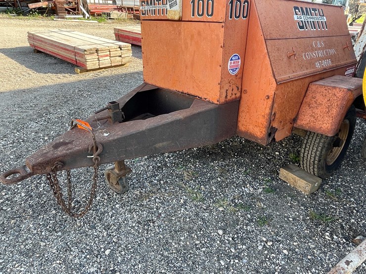 #1933-•-smith-air-compressor-trailer-image-4