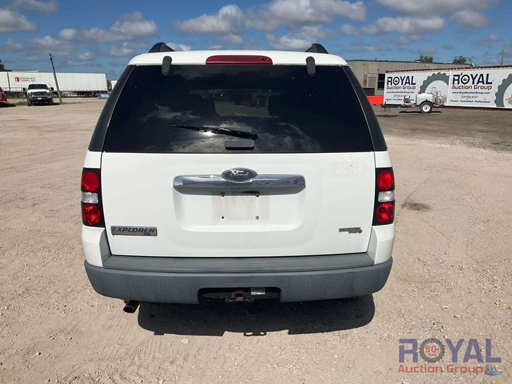 2007-ford-explorer-image-27