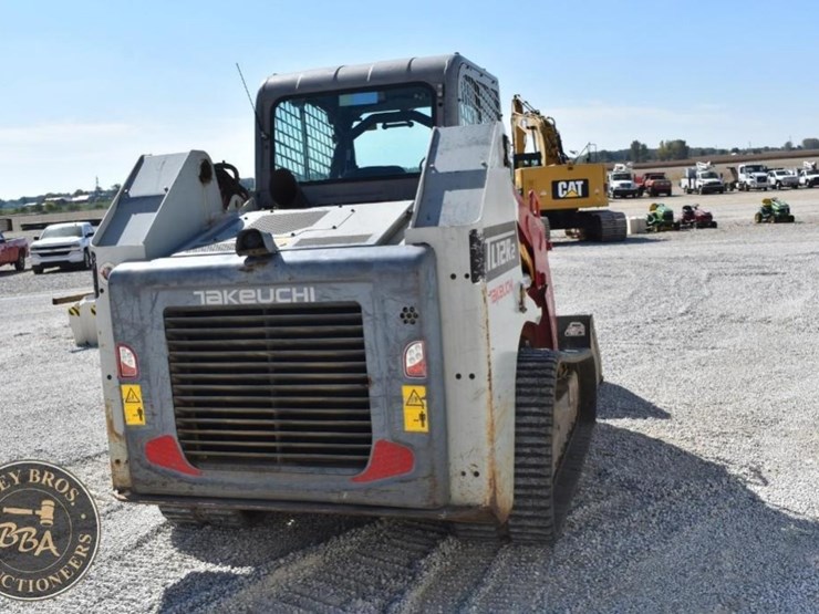2020-takeuchi-tl12r2-image-22