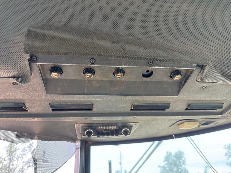 john-deere-4440-image-24