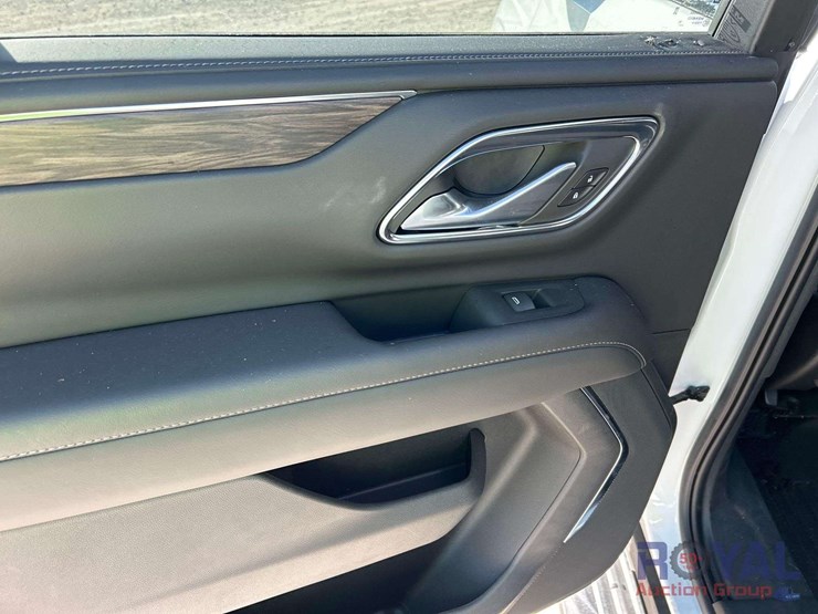 2022-chevrolet-tahoe-image-23