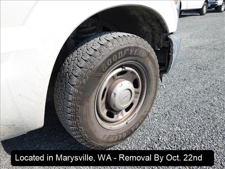 2015-ford-f250-xl-image-16