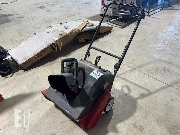 mtd-snowblower-image-1