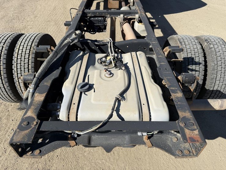 2011-ford-f450-xl-image-31