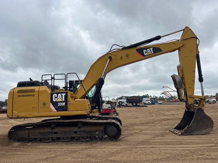 2017-caterpillar-330fl-image-5