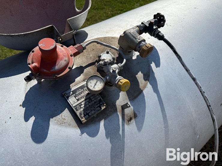 1000-gal-lp-tank-image-9