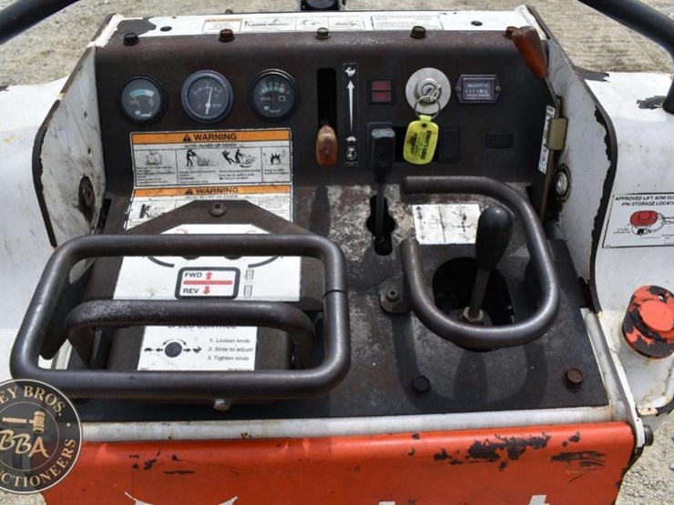 2005-bobcat-mt55-image-66