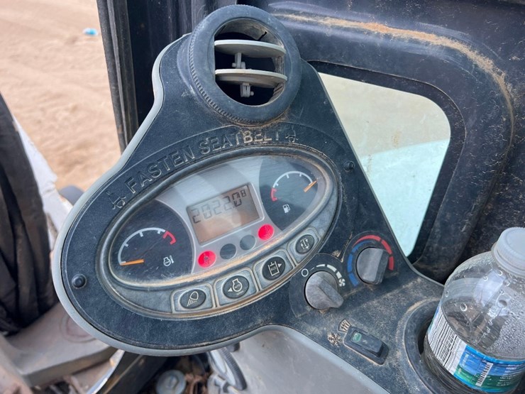 2019-bobcat-e50-image-35