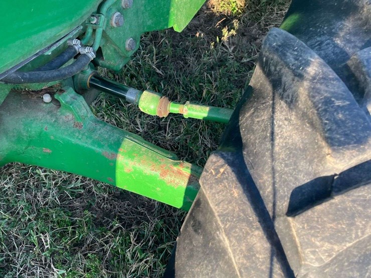 2018-john-deere-5055e-image-30