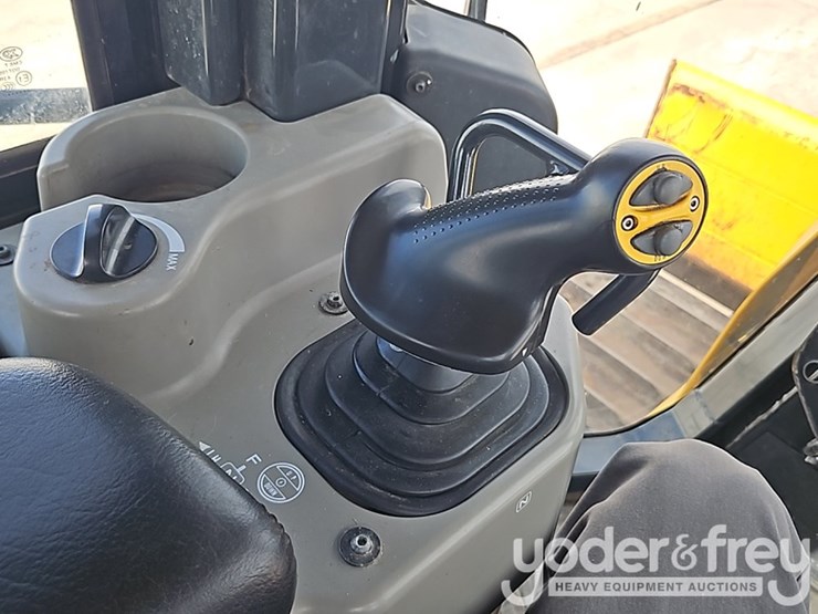 2021-komatsu-d39pxi-24-image-30
