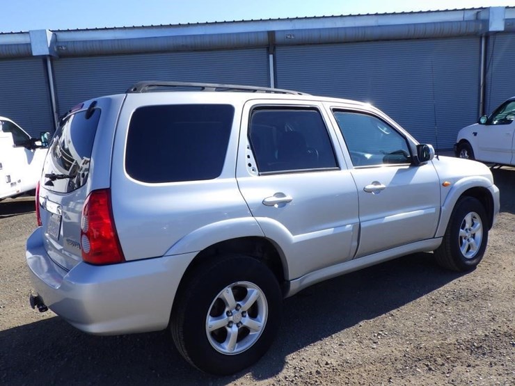 2005-mazda-tribute-image-3