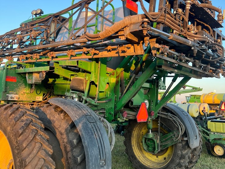 john-deere-4830-image-11