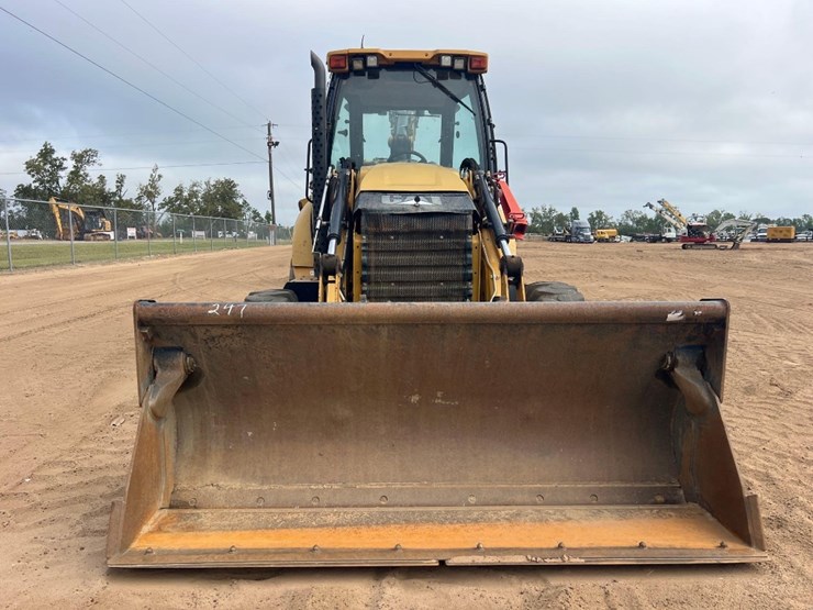 2015-caterpillar-420f-it-image-7