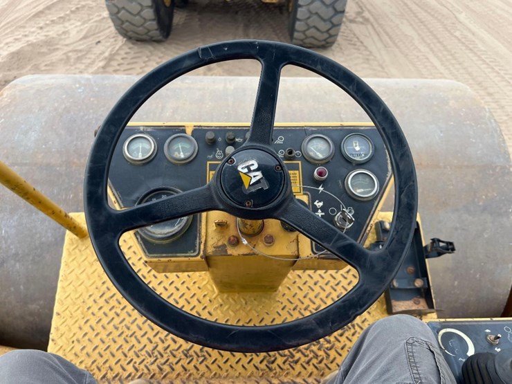 caterpillar-cs-563-image-26