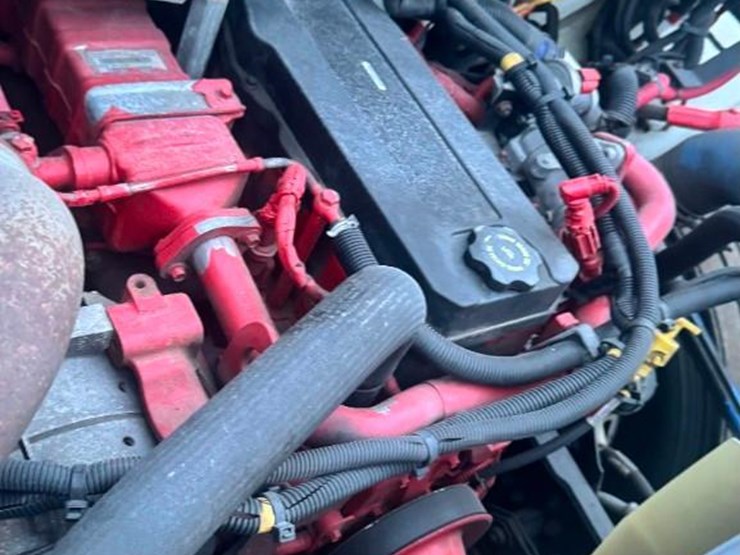 2019-international-durastar-4300-image-31
