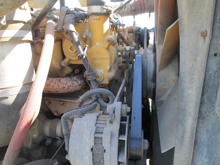2004-peterbilt-357-image-27