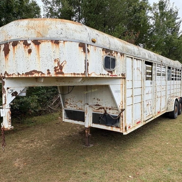 1989 Better Built Gn2222Lt Livestock Trailer