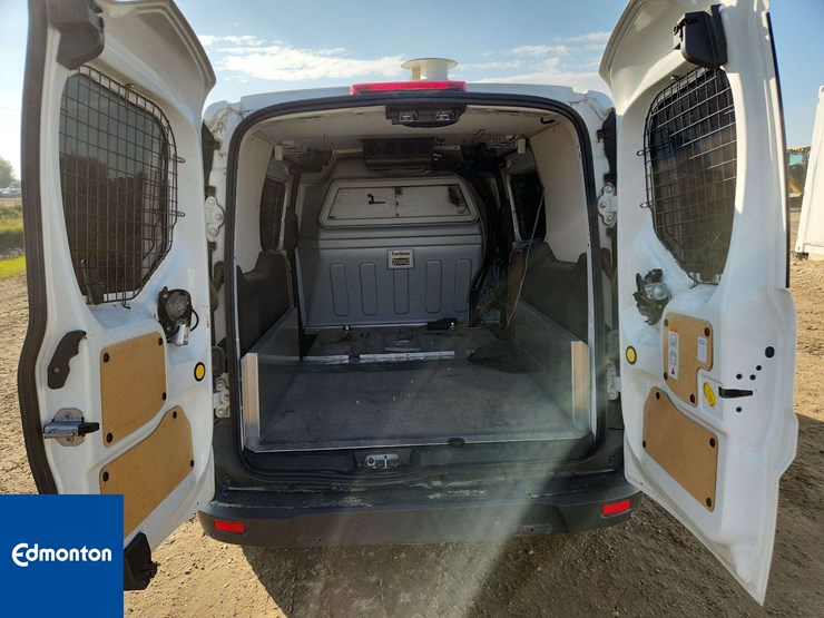 2016-ford-transit-connect-image-35