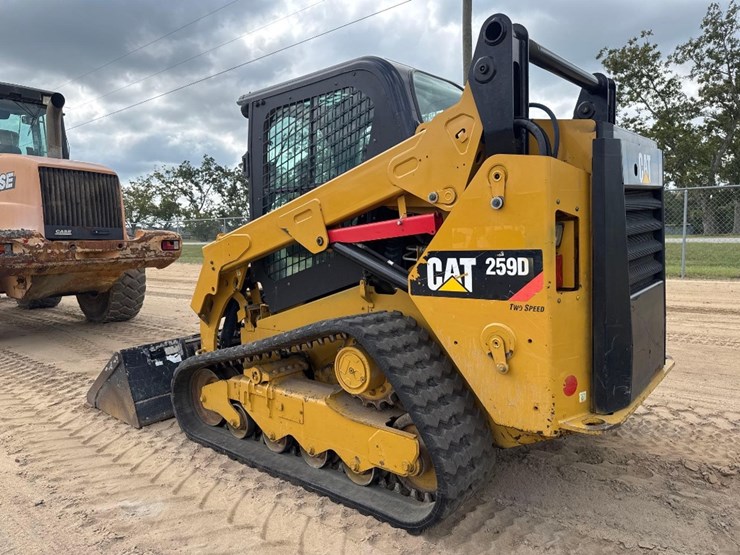 2016-caterpillar-259d-image-8