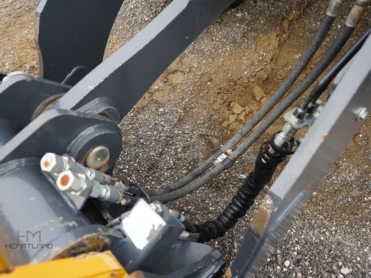 2024-deere-544-image-38
