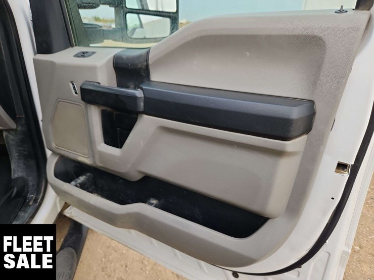 2019-ford-f350-image-26