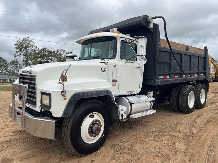 2002-mack-rd688s-image-6