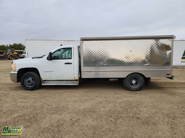 2007-chevrolet-silverado-3500hd-image-24
