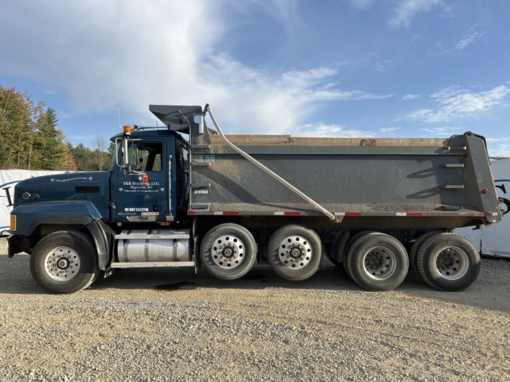 1997-mack-cl700-image-2