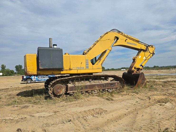 komatsu-pc750-se-image-5