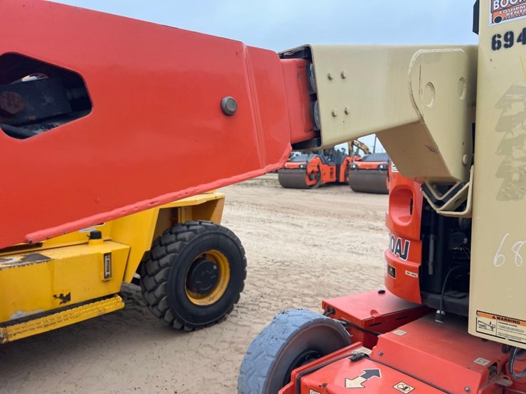 jlg-e300aj-image-12