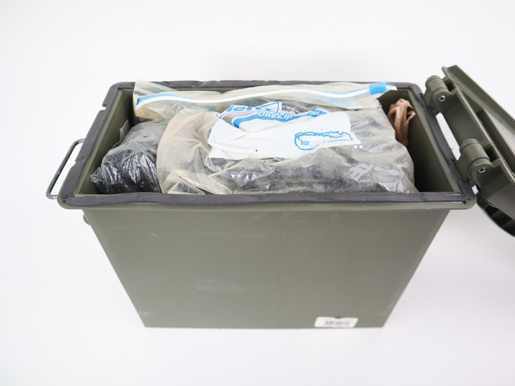 #44-•-#4063-•-ammo-box-full-of-308-7.62x51-m60-ammo-links-image-9
