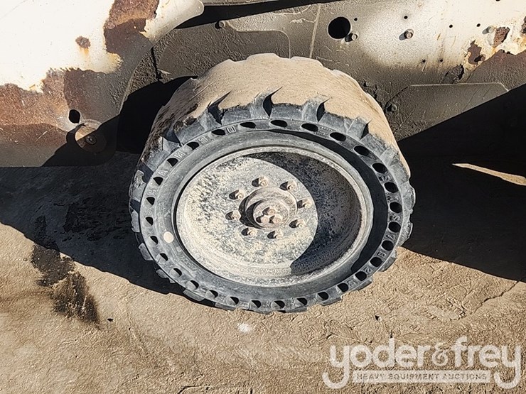 2008-bobcat-s250-image-8