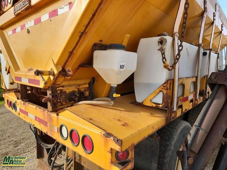 2016-international-workstar-7400-image-27