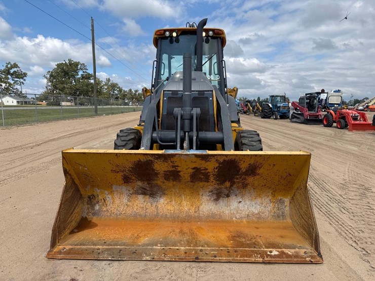 2018-deere-410l-image-3