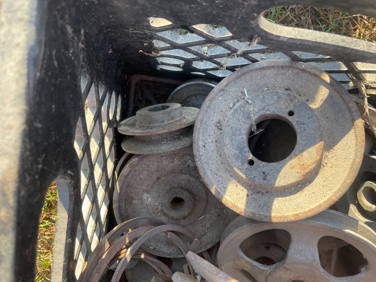 #5078-•-assorted-pulleys-image-8