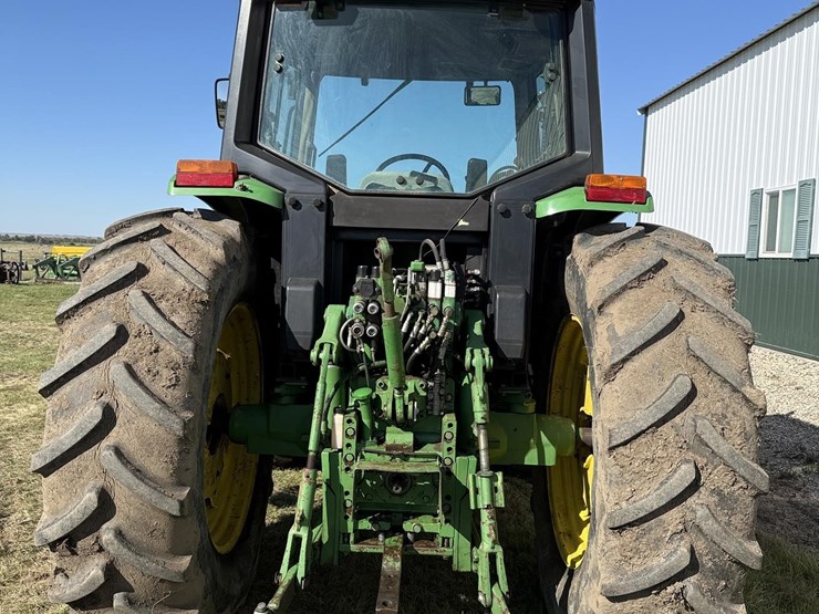 john-deere-6400-image-8
