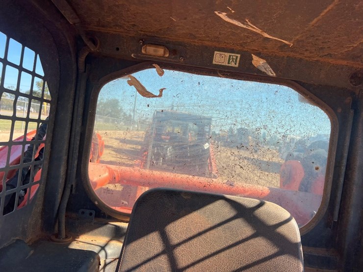 kubota-svl75-2-image-32