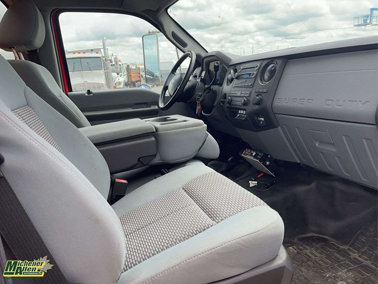 2015-ford-f650-image-12