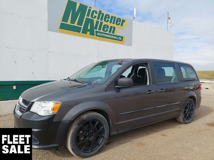 2015-dodge-grand-caravan-image-1