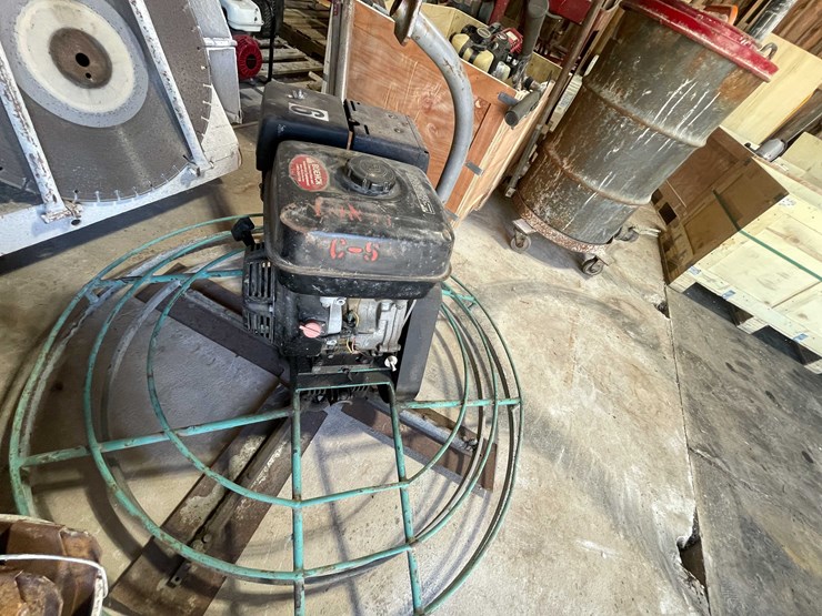 #1936-•-whiteman-concrete-finishing-machine-image-3