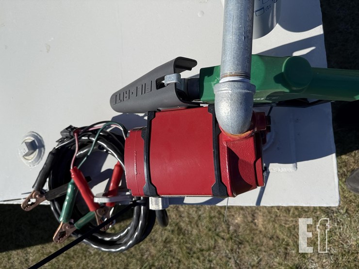 tuff-e-250-gallon-fuel-tank-w/-pump-image-7