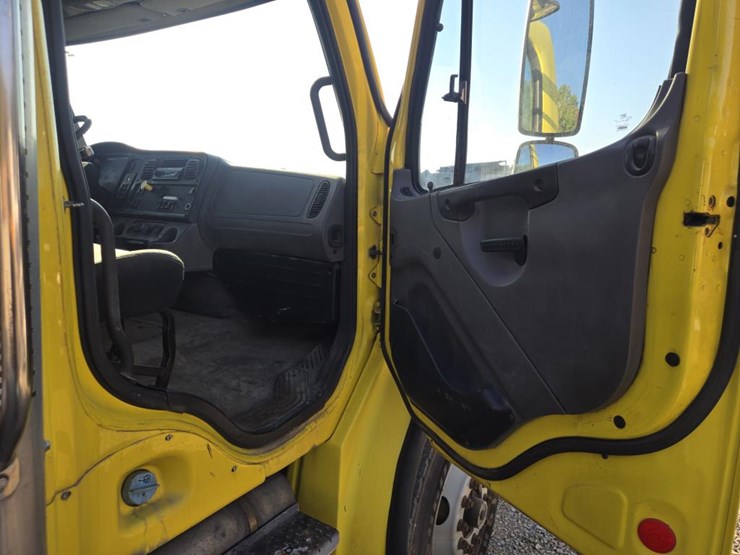 2004-caterpillar-3126-image-26