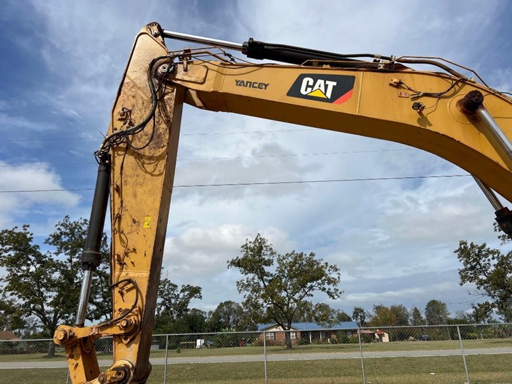 caterpillar-336-image-21
