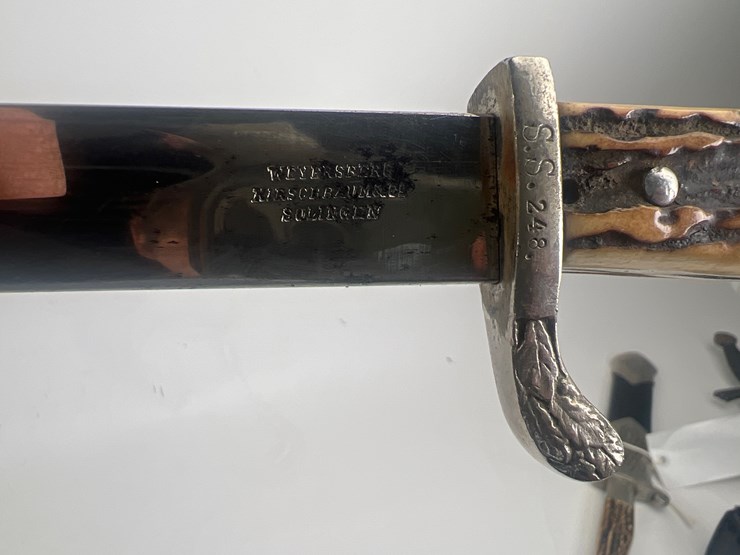 #84-•-#4277-•-wwii-german-police-dress-bayonet-with-stag-grip-13"-blade-and-17"-overall-length-image-9