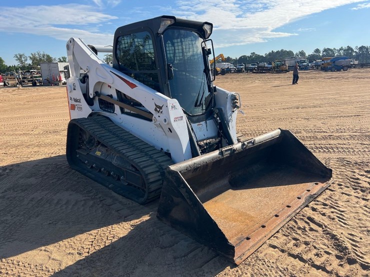 2023-bobcat-t770-image-6