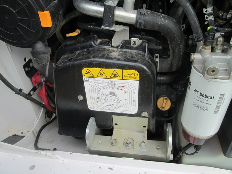 2022-bobcat-t76-image-18