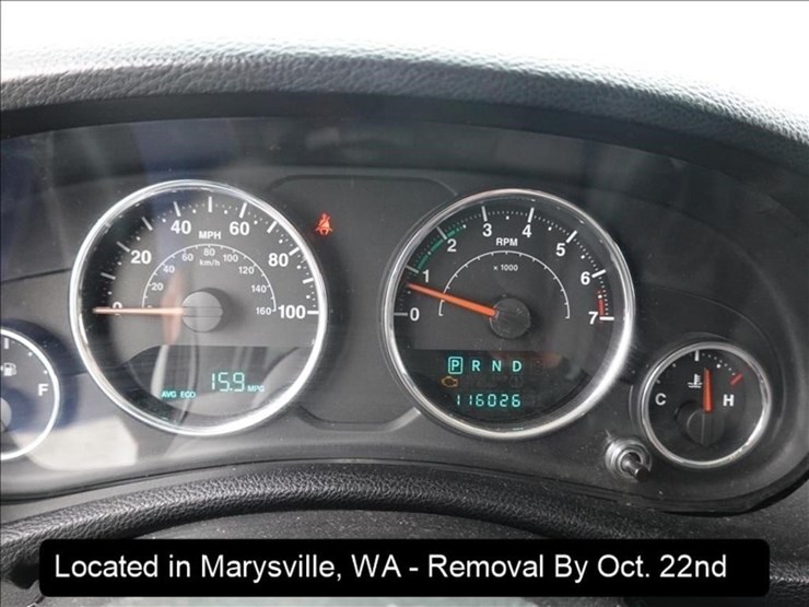 2013-jeep-wrangler-sport-image-13